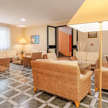 Chic Rina Sea M2 Sleeps 2 Persons Alghero